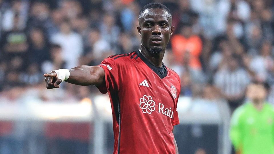 Beşiktaş’ta Eric Bailly ile yollar ayrıldı