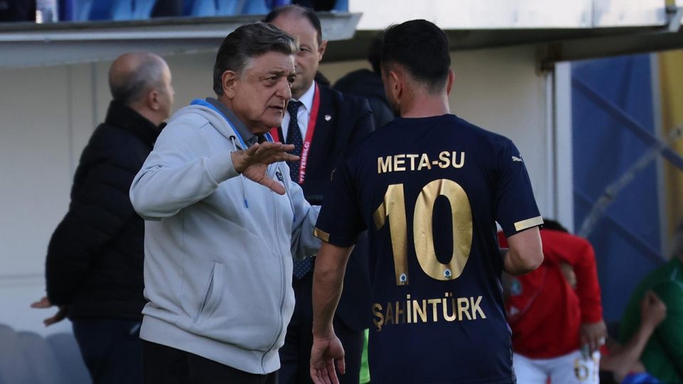 Yılmaz Vural yönetimindeki Menemen FK play-off hattında